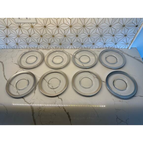 Dorothy Thorpe-style Saucer Plates | 6.5 in |‎ Set of 8 - Picture 1 of 5